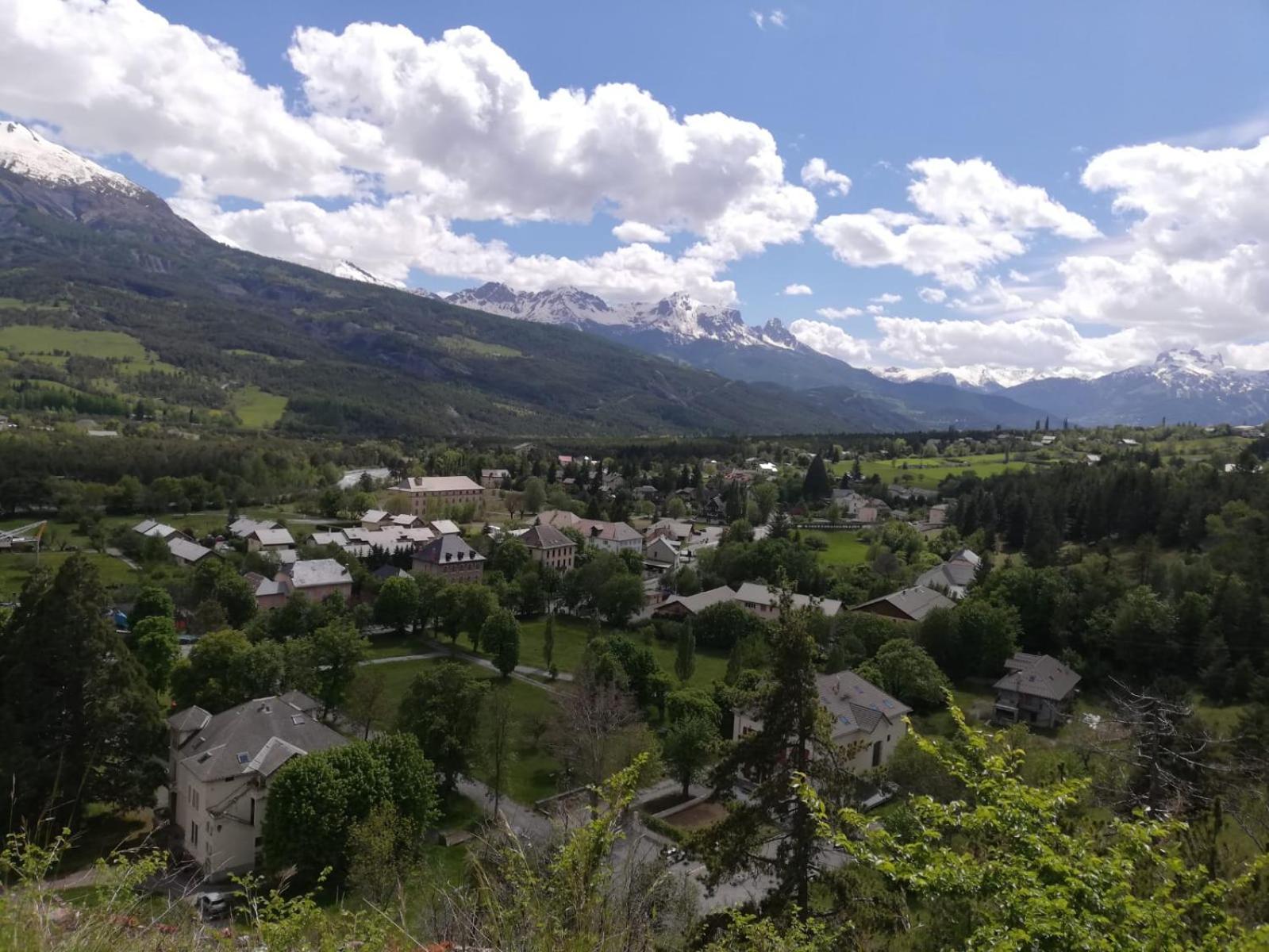 App Vue Montagne Barcelonnette Proche Piscine Rando Riviere Nature Экстерьер фото